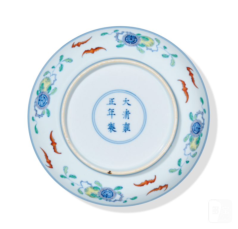 清雍正 斗彩福山寿海图盘 - 图2